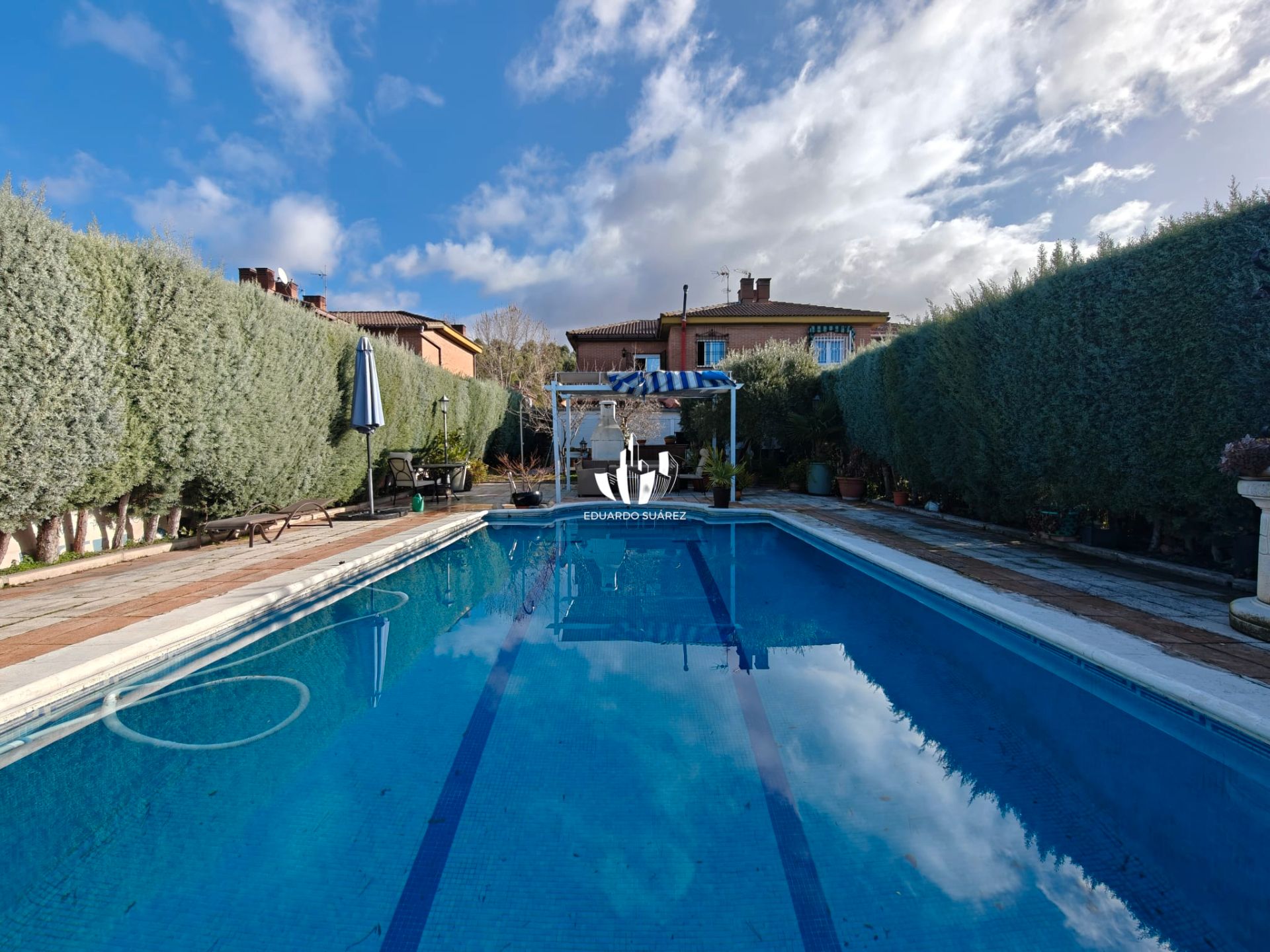 Piscina de Casa o xalet en venda en Rivas-Vaciamadrid amb Calefacció, Parquet i Terrassa