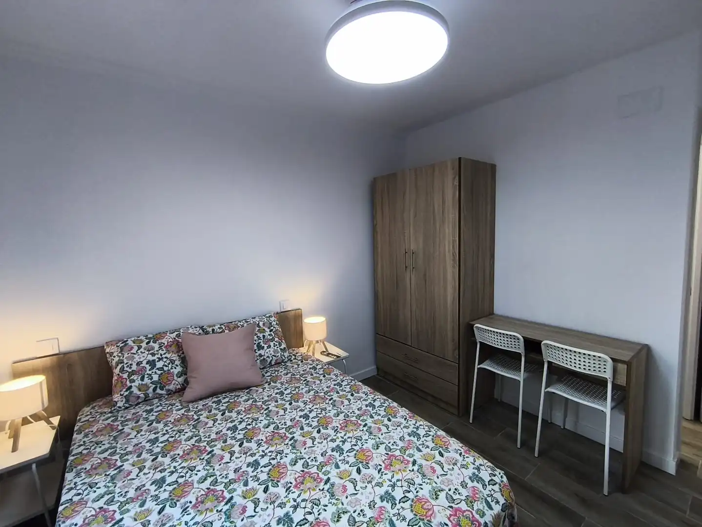 Habitación de Piso para compartir en Madrid con Calefacción, Terraza y Amueblado