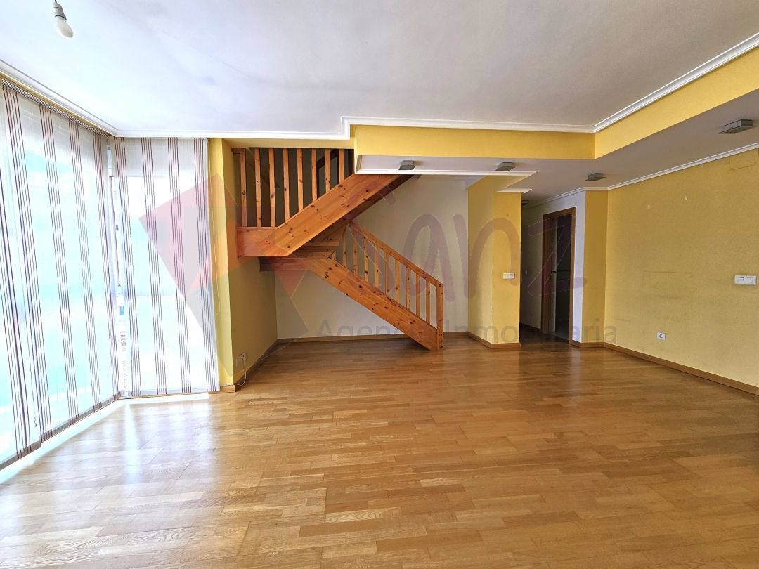 Dúplex en venda en Villamediana de Iregua amb Aire condicionat, Calefacció i Jardí privat