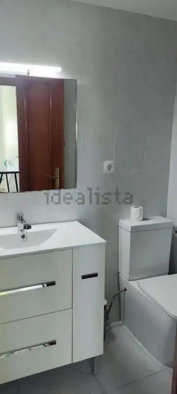 Baño de Piso de alquiler en Almería con Aire acondicionado y Amueblado
