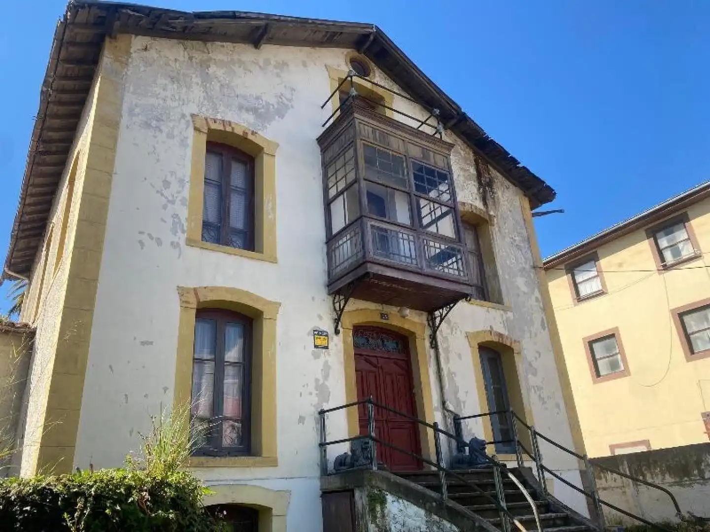 Vista exterior de Casa o chalet en venta en Torrelavega  con Calefacción, Jardín privado y Terraza