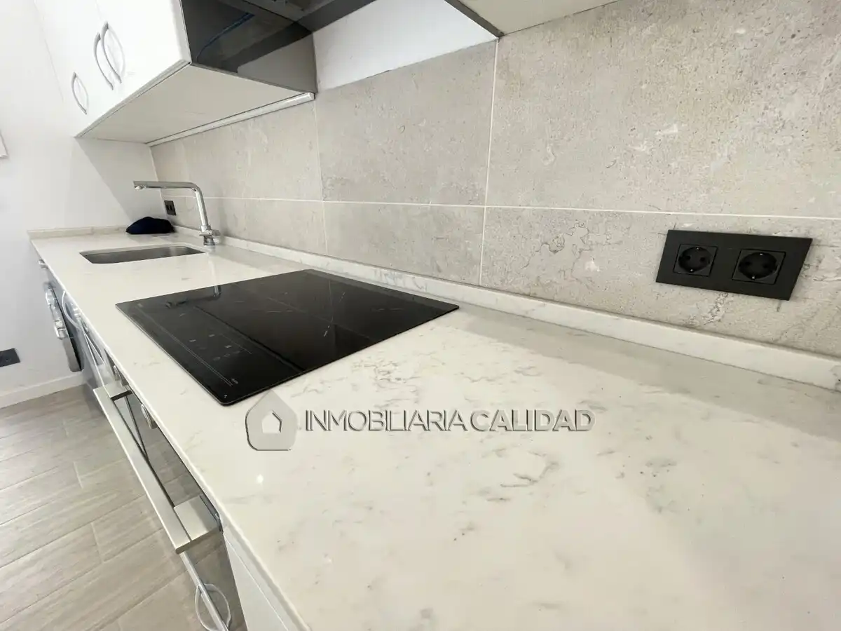 Kitchen of Flat for rent in Burgos  with Heating and Furnished