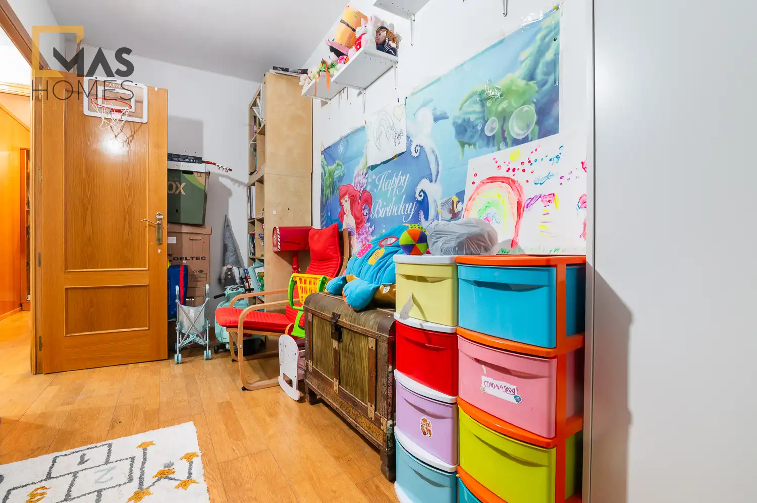 Wohnung zum Verkauf in Terrassa mit Klimaanlage, Heizung und Terrasse
