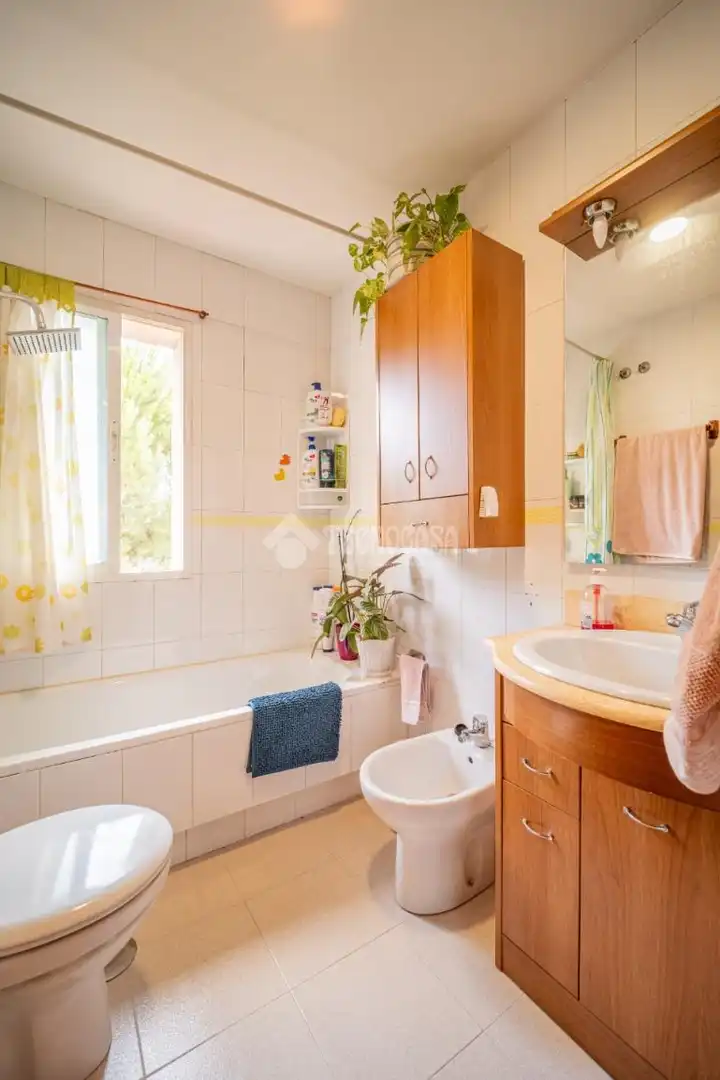 Baño de Casa adosada en venta en Rivas-Vaciamadrid con Aire acondicionado, Calefacción y Jardín privado