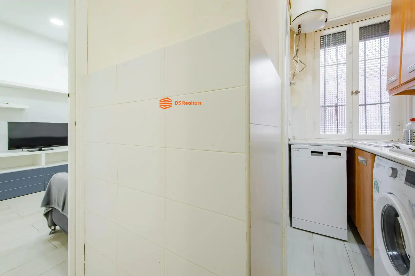 Bathroom of Flat for sale in Madrid  with Heating and Furnished