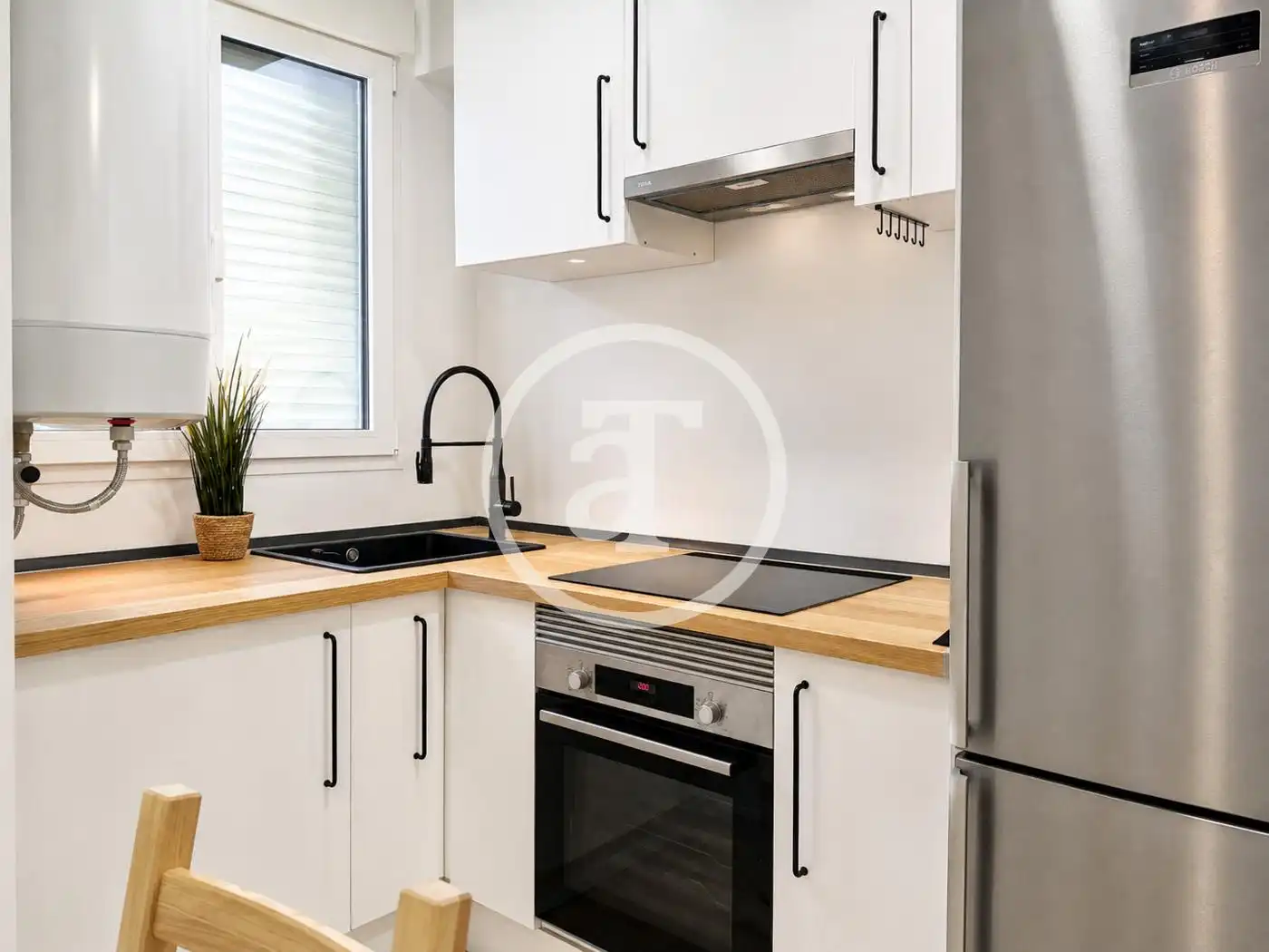 Kitchen of Flat for rent in Madrid  with Air Conditioner, Heating and Furnished