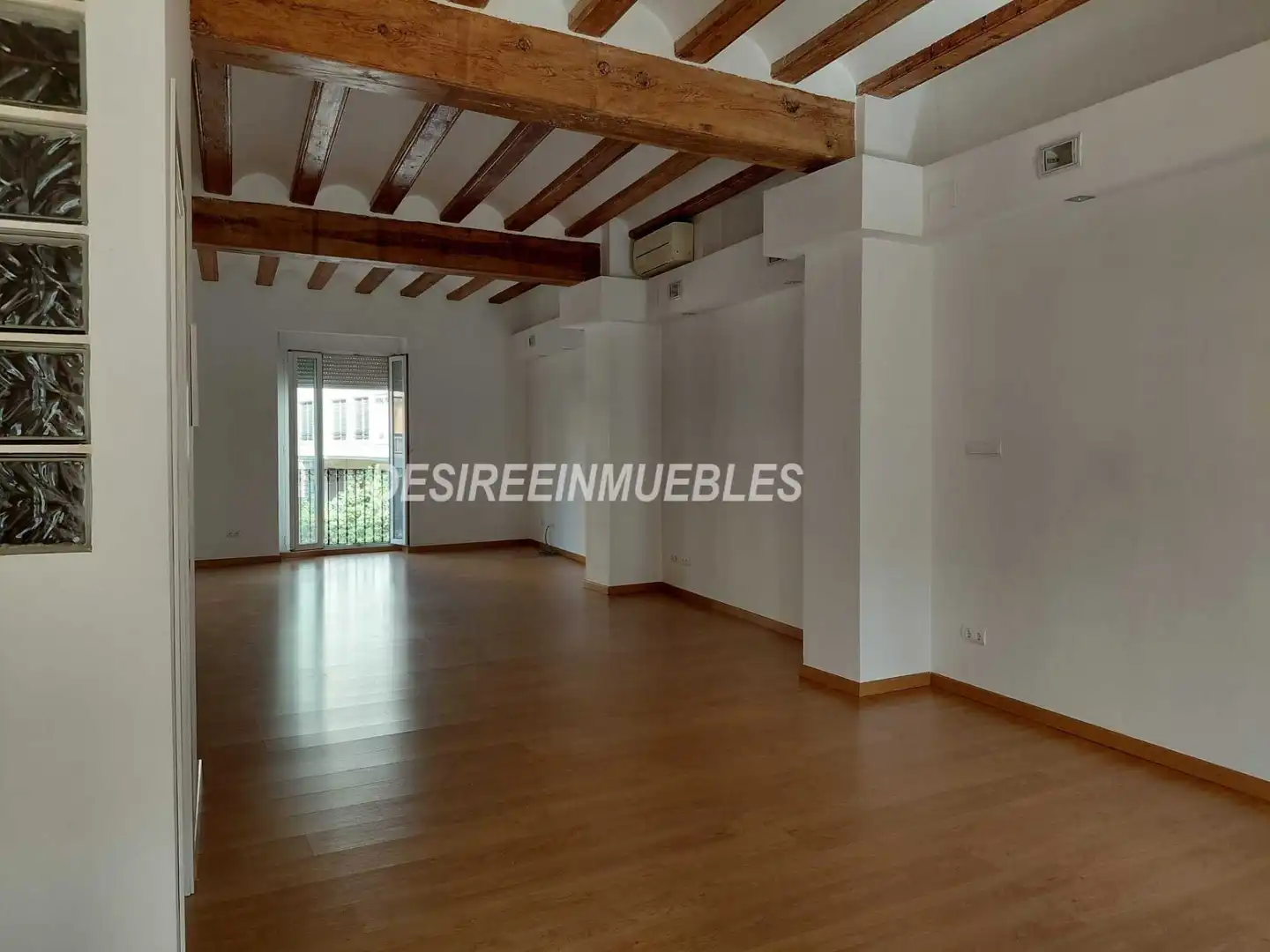 Habitación de Oficina de alquiler en Valencia con Aire acondicionado, Calefacción y Terraza