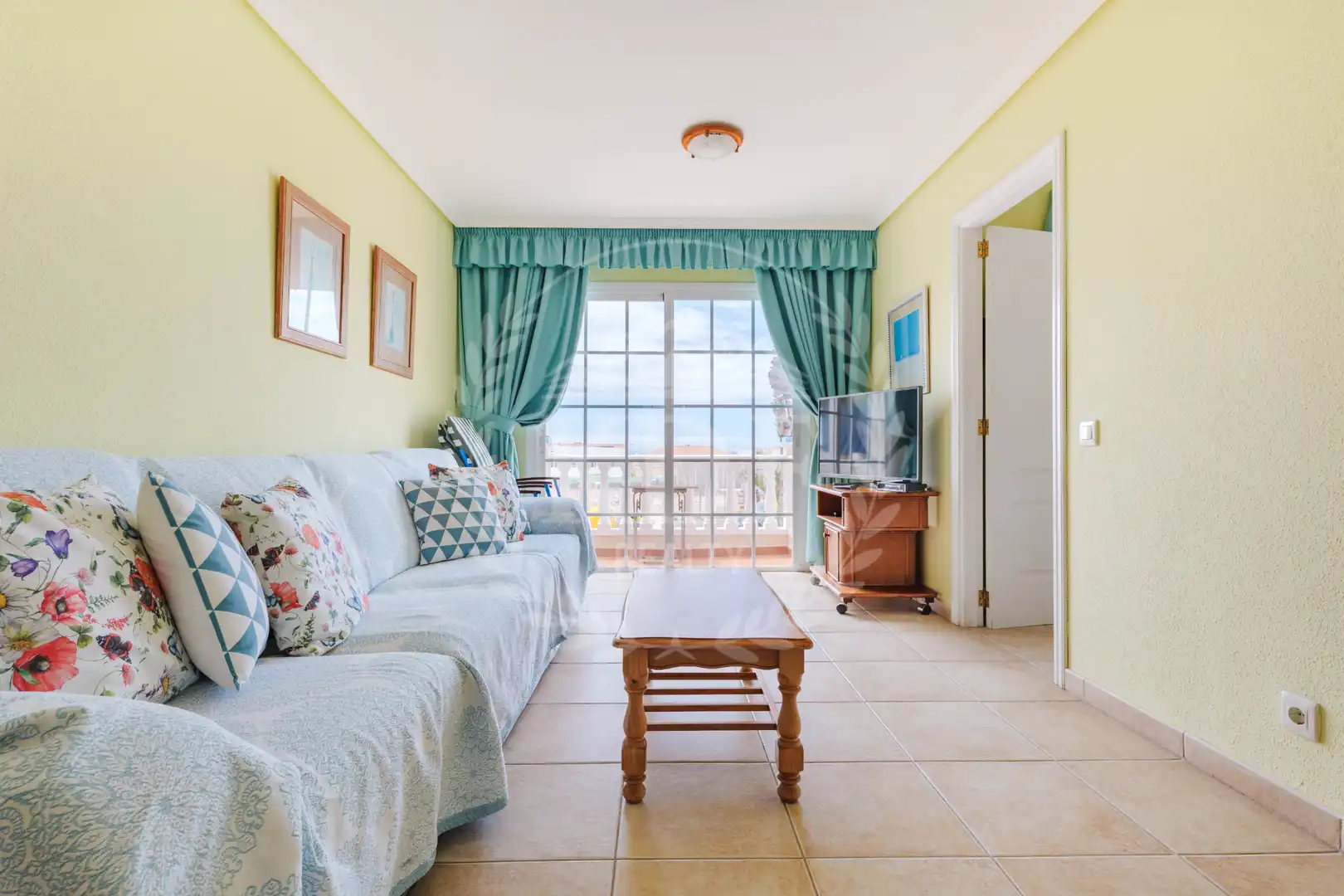 Sala de estar de Casa o chalet en venta en Granadilla de Abona con Aire acondicionado, Calefacción y Jardín privado