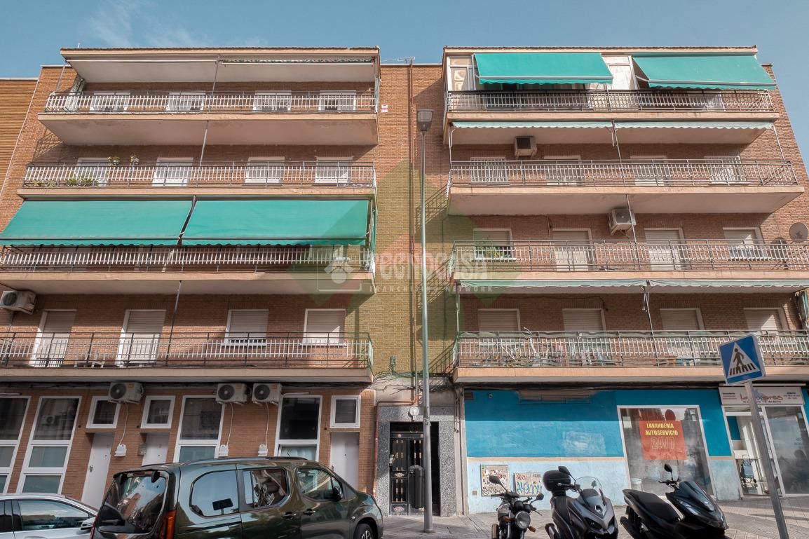 Exterior view of Flat for sale in  Madrid Capital  with Air Conditioner, Heating and Terrace