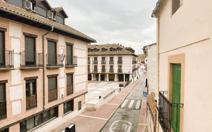 Vista exterior de Casa o xalet en venda en Tielmes amb Aire condicionat i Balcó