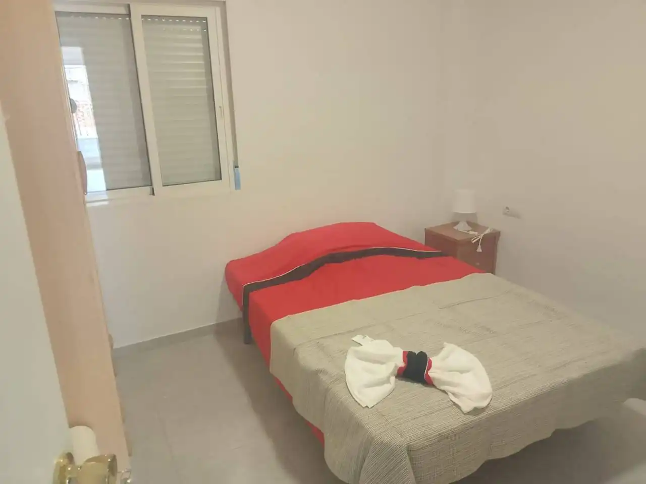 Dormitori de Pis en venda en Oliva amb Moblat i Balcó