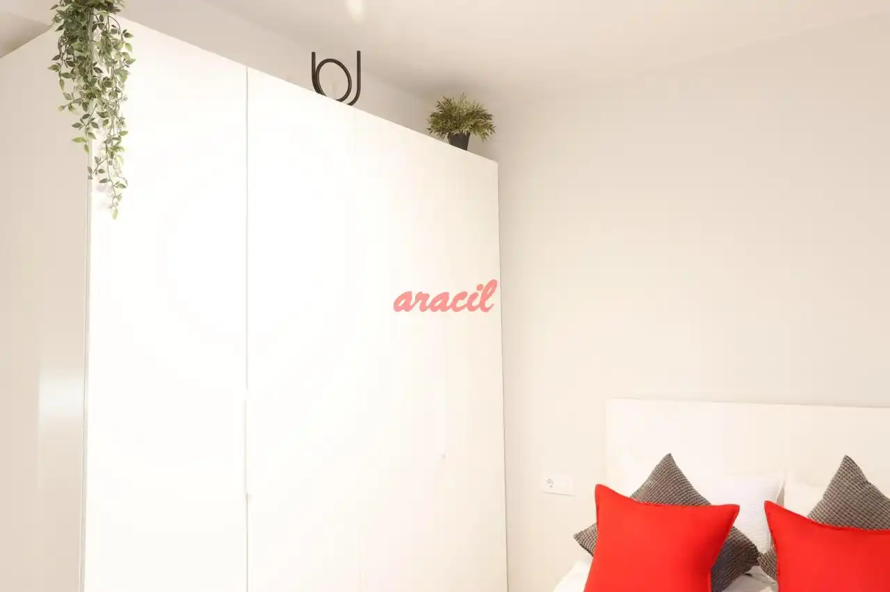 Habitación de Piso en venta en Ourense Capital  con Calefacción y Amueblado