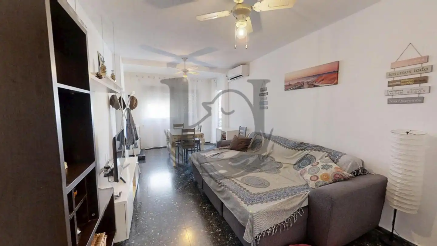 Living room of Flat for sale in Silla  with Air Conditioner and Terrace