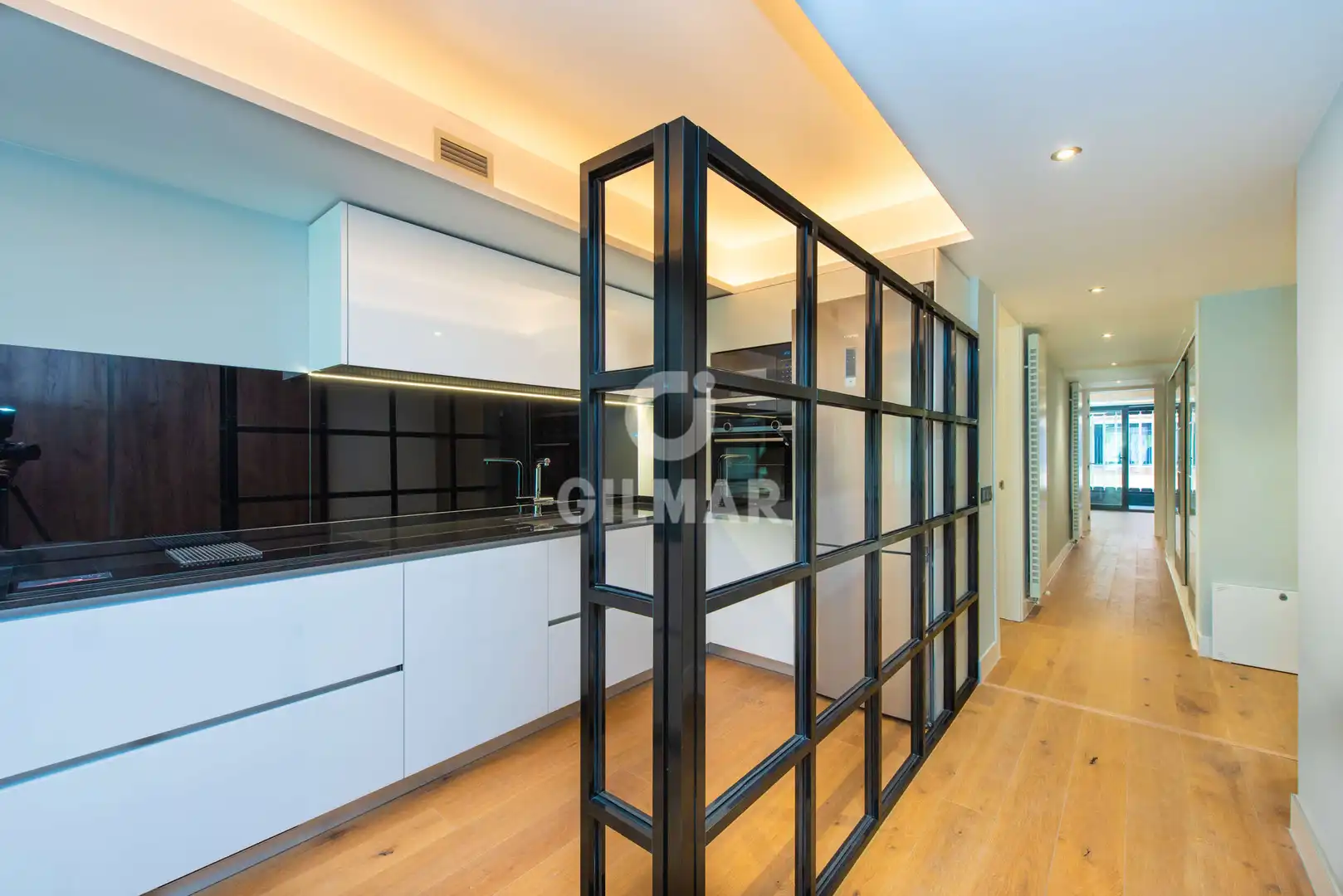 Piso en venta en Madrid con Calefacción, Trastero y Piscina