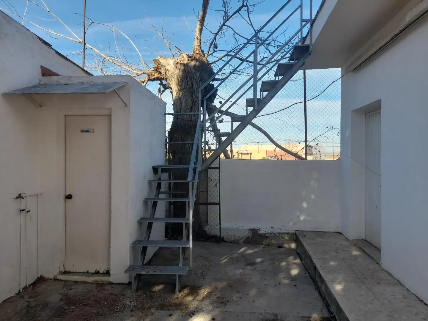 Vista exterior de Local en venta en Alhendín con Aire acondicionado y Terraza