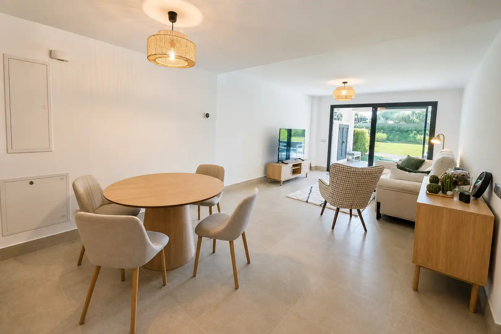 Comedor de Planta baja en venta en Casares con Aire acondicionado, Jardín privado y Terraza