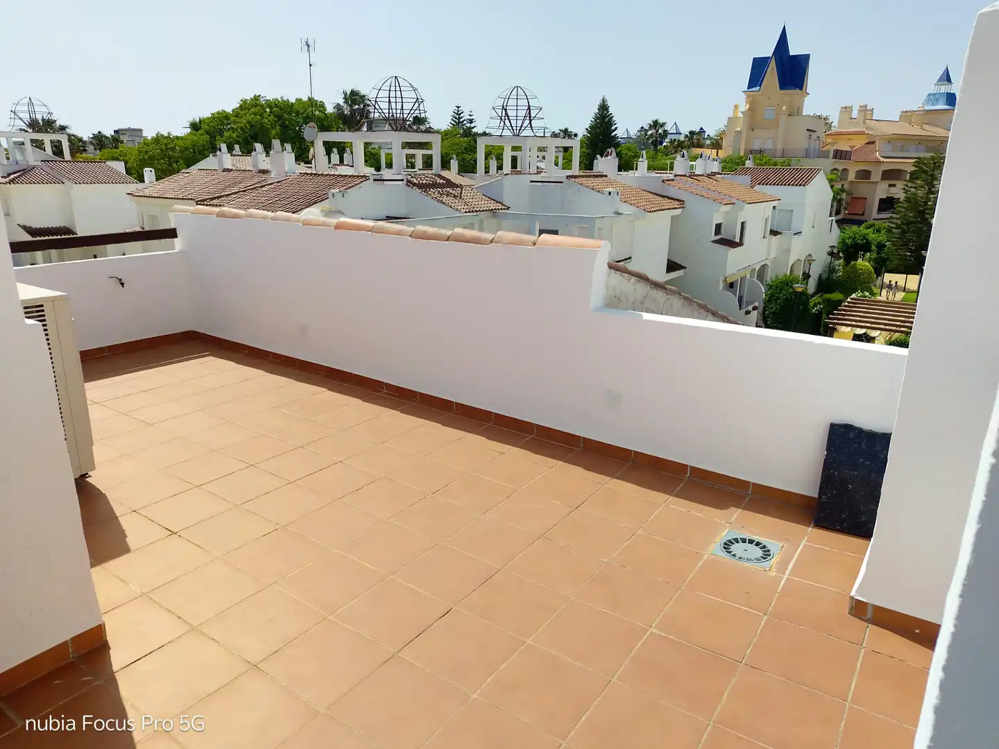 Detached homes for sale in Avenida Reina Sofía, Costa Ballena Golf