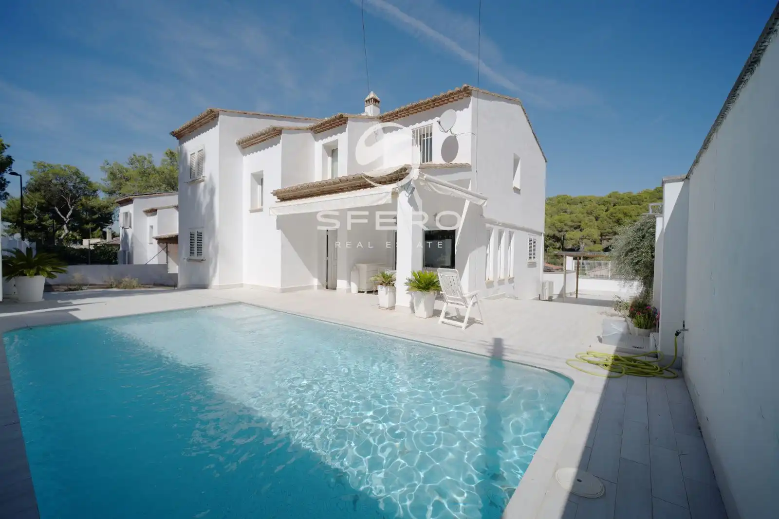 Villa con piscina in vendita a Carrer de Sants Rosa de Lima, 40