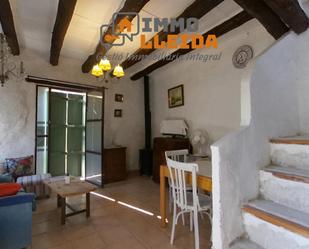 Exterior view of Single-family semi-detached for sale in Cubells  with Terrace, Storage room and Furnished