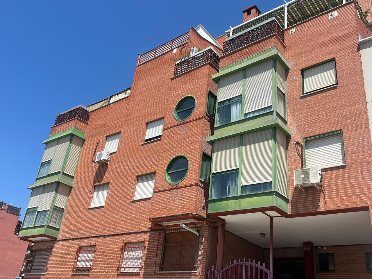 Exterior view of Flat for sale in  Madrid Capital  with Heating and Parquet flooring