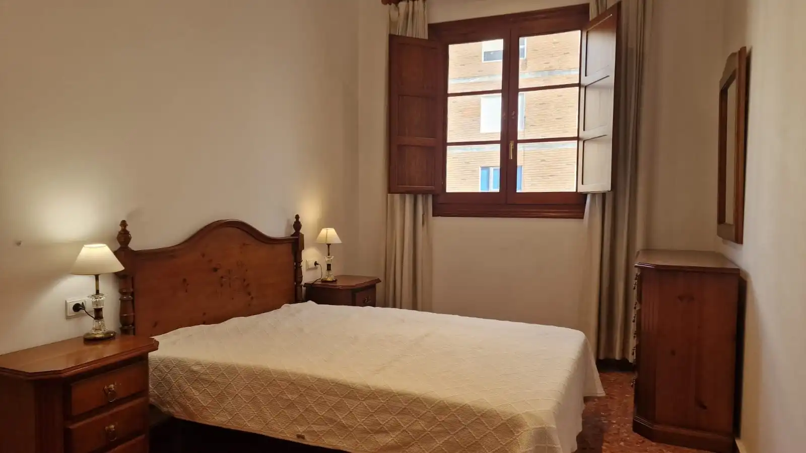 Flat with terrace to rent in Calle VINATEA, imagen 18