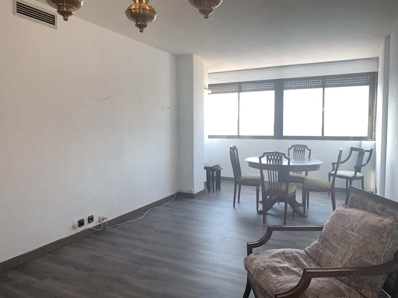 Living room of Flat for sale in  Madrid Capital  with Air Conditioner, Heating and Storage room