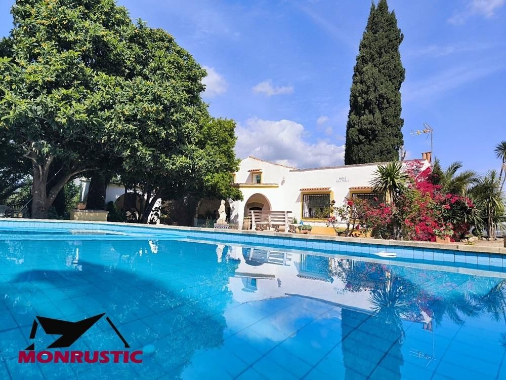 Swimming pool of Country house for sale in Valls  with Private garden and Swimming Pool