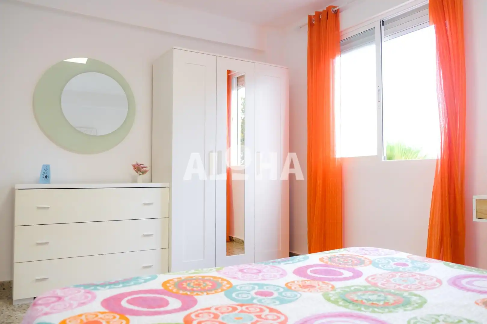 Schlafzimmer von Wohnungen zur Miete in Moncada mit Möbliert und Balkon
