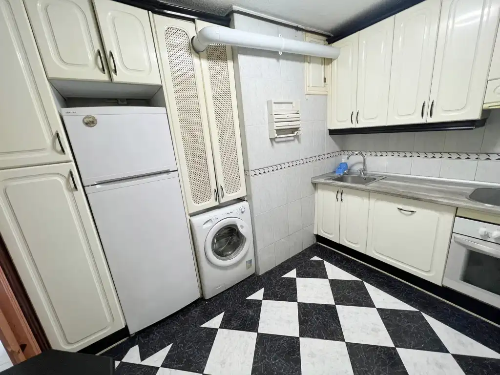 Kitchen of Flat for sale in Alcalá de Henares  with Terrace