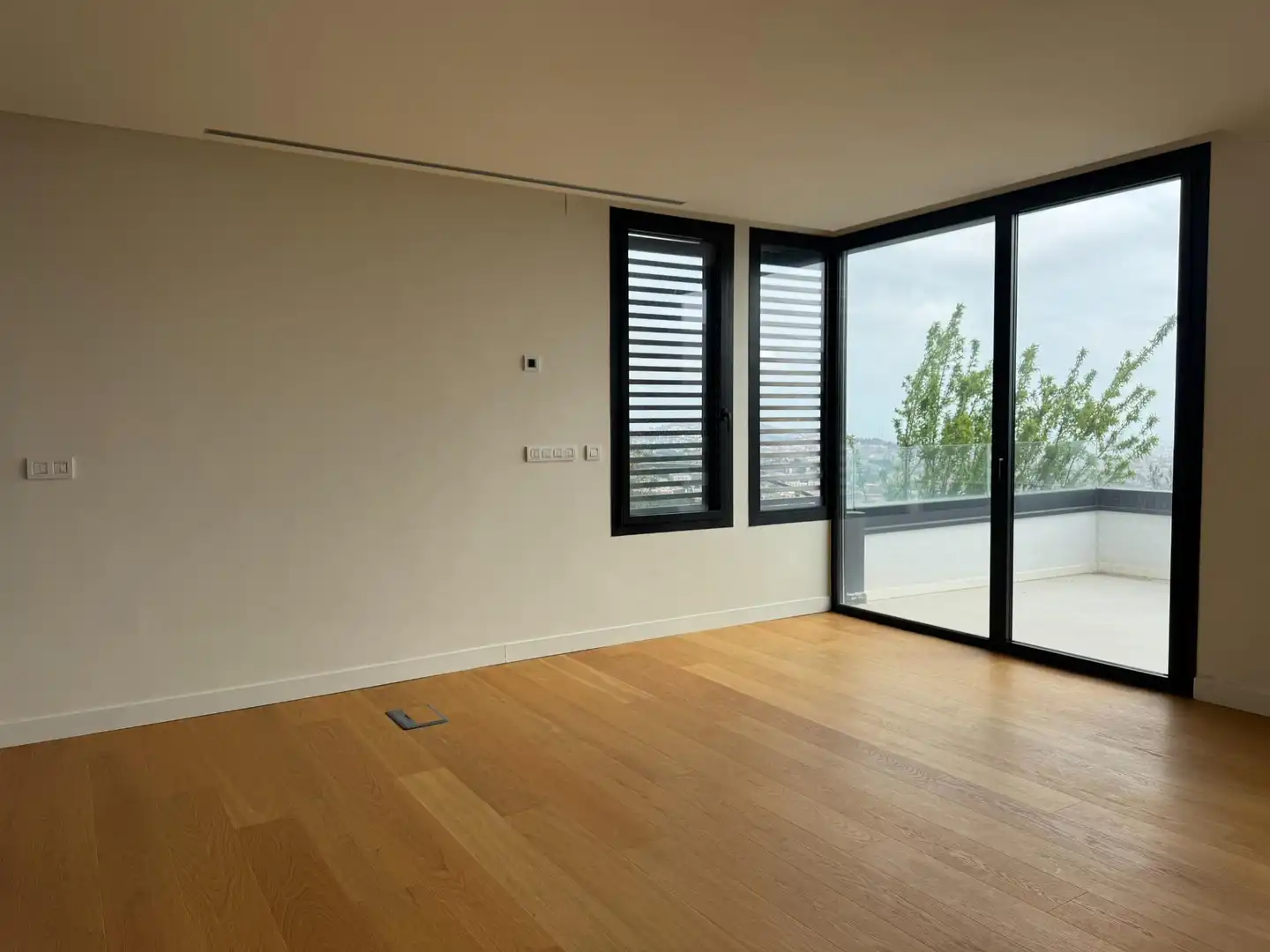 Sala de estar de Casa o chalet en venta en Barcelona con Aire acondicionado, Calefacción y Jardín privado