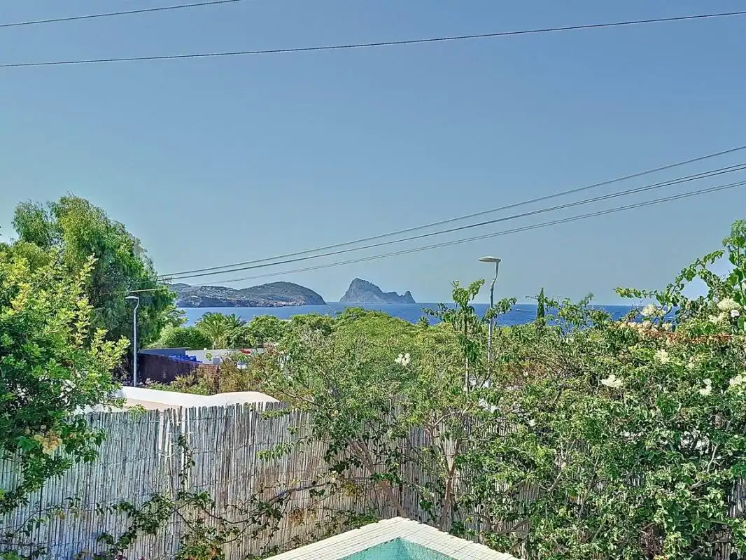 Vista exterior de Casa o xalet en venda en Sant Josep de sa Talaia amb Aire condicionat, Calefacció i Terrassa