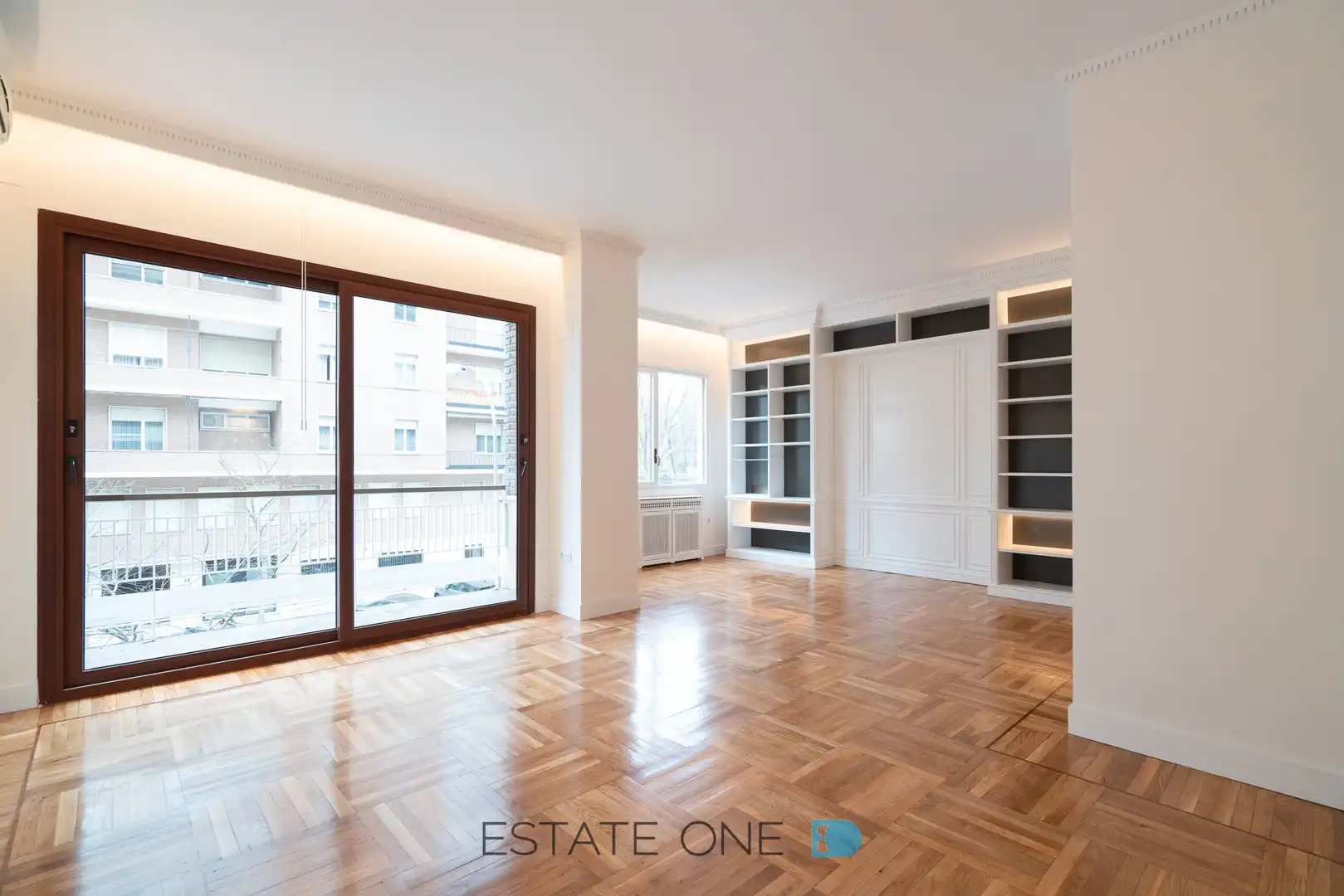 Sala d'estar de Pis de lloguer en Madrid amb Aire condicionat, Calefacció i Parquet