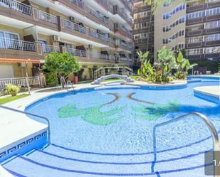 Piscina de Apartament de lloguer en Fuengirola amb Aire condicionat, Terrassa i Piscina