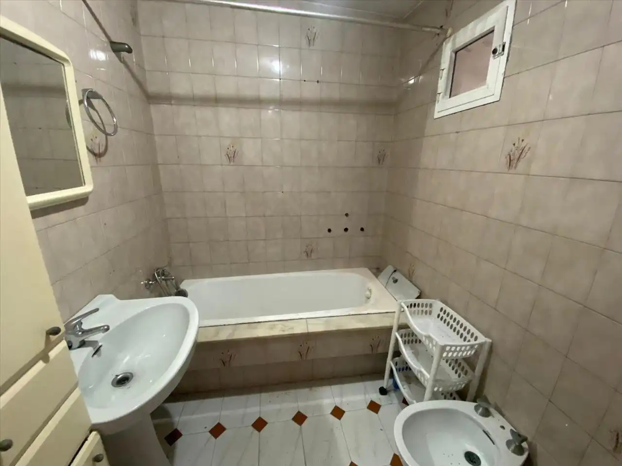 Bathroom of Detached homes for sale in A Pobra do Caramiñal  with Terrace and Storage room