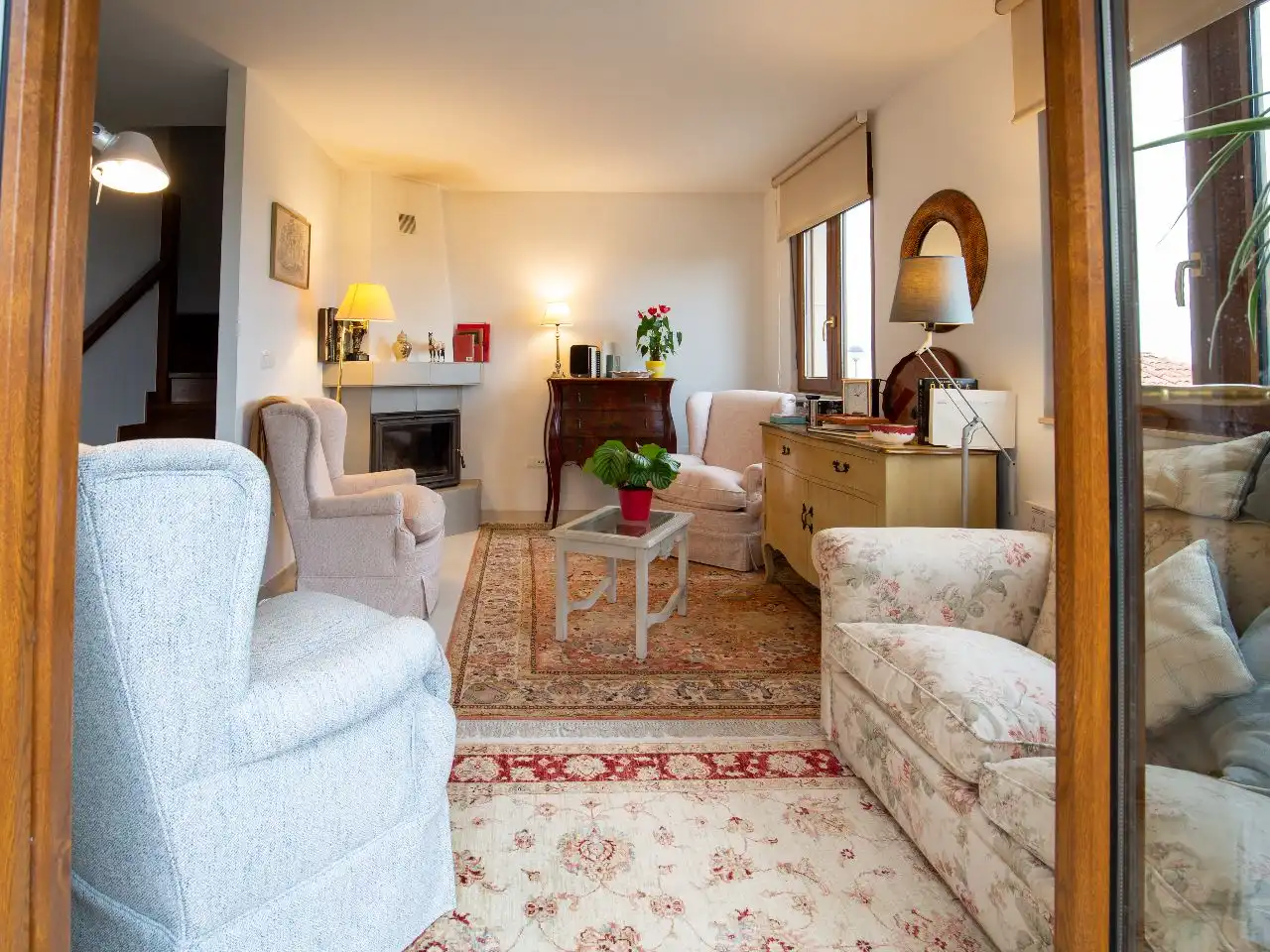 Sala d'estar de Casa o xalet en venda en Santillana del Mar amb Terrassa i Balcó