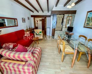 Sala d'estar de Apartament de lloguer en Sitges amb Terrassa i Balcó
