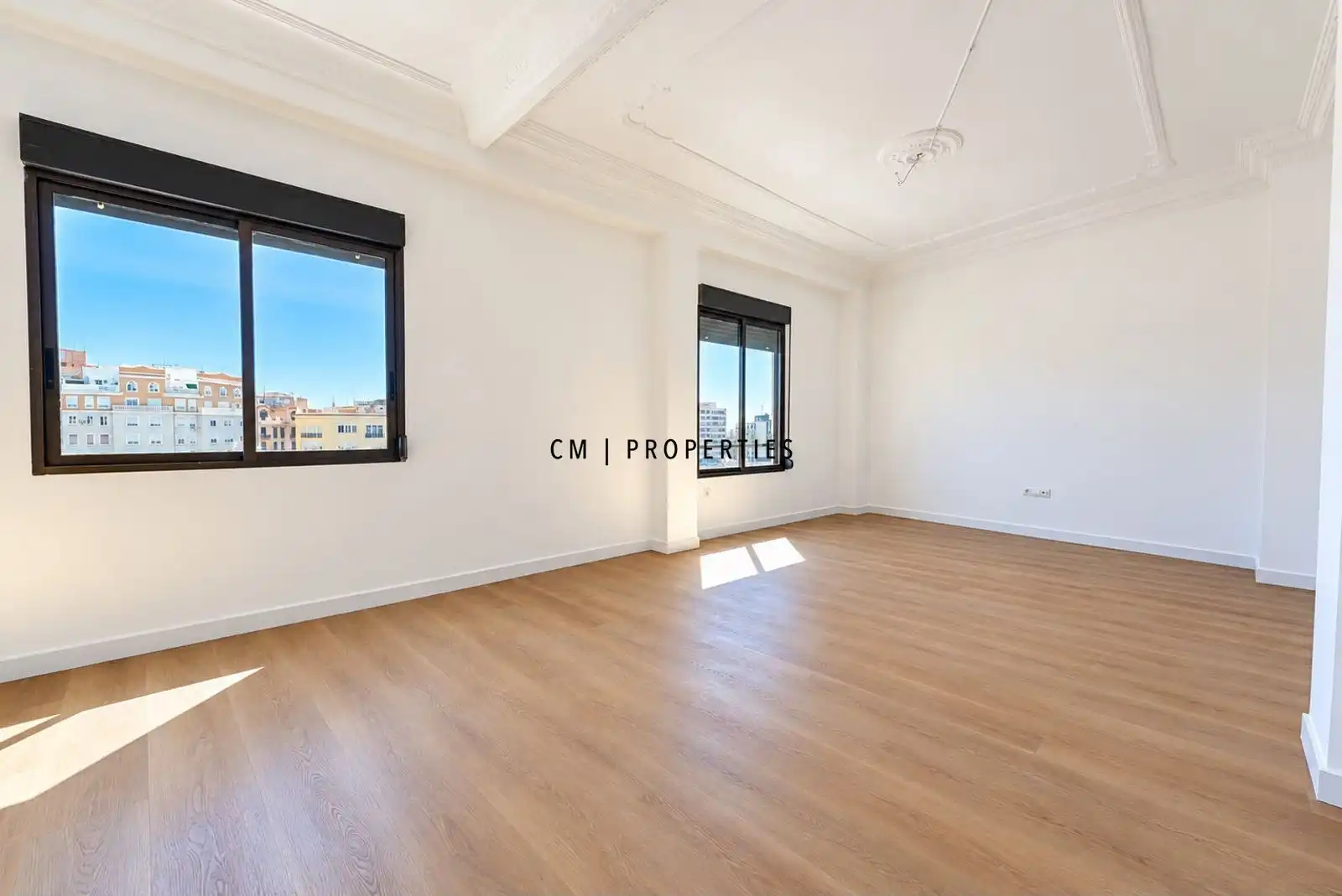 Appartamento con terrazza in affitto a Extramurs, imagen 2