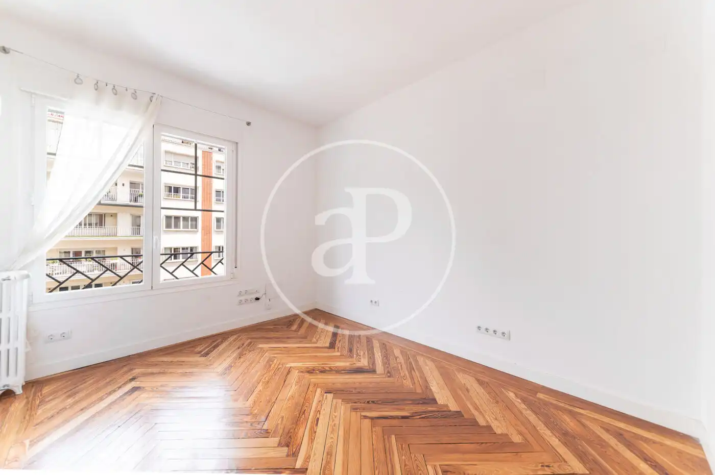 Bedroom of Flat for rent in Madrid  with Air Conditioner and Heating