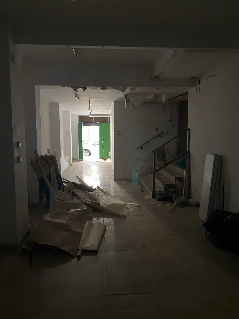 Local comercial en venta en Carrer de Romeu de Corbera 11, imagen 5