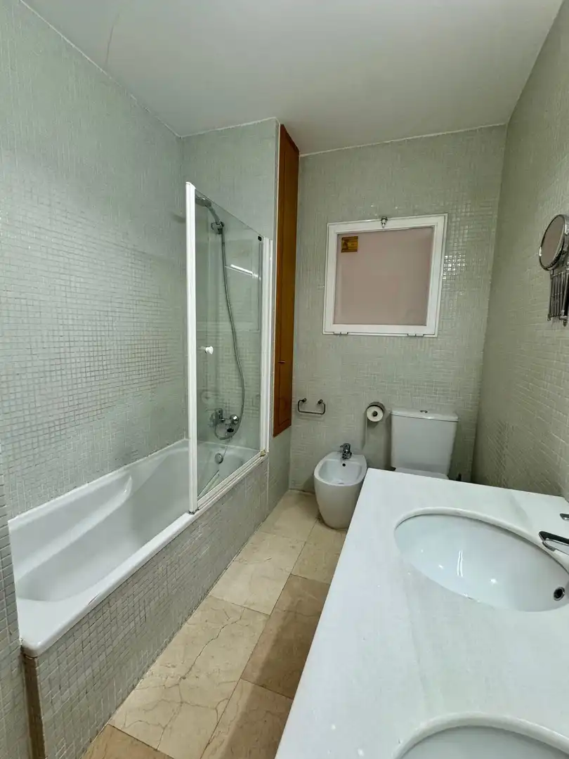 Baño de Piso en venta en Valencia con Aire acondicionado, Calefacción y Trastero