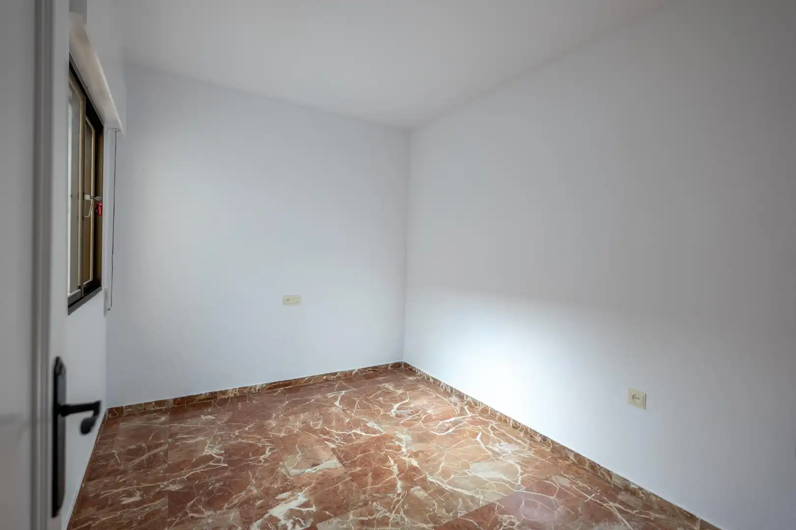 Dormitori de Pis en venda en Motril amb Aire condicionat i Balcó