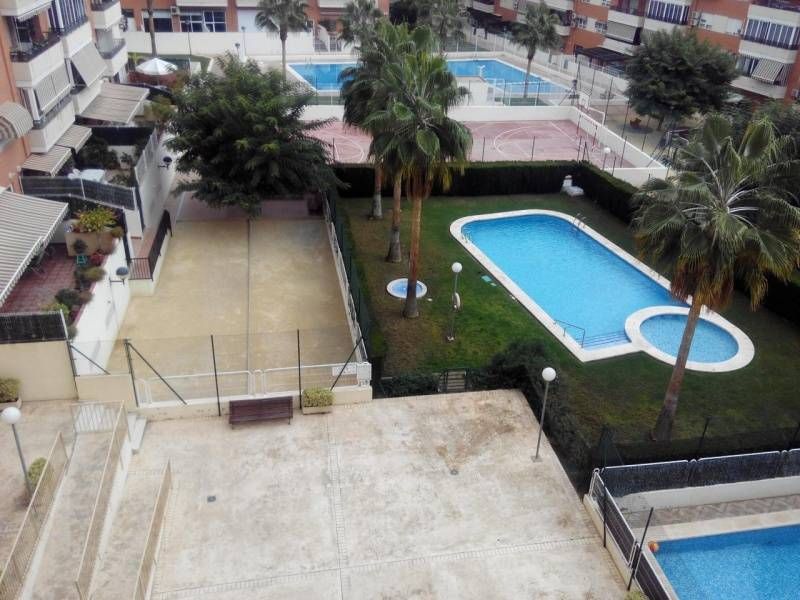 Piscina de Pis de lloguer en San Vicente del Raspeig / Sant Vicent del Raspeig amb Aire condicionat, Calefacció i Jardí privat