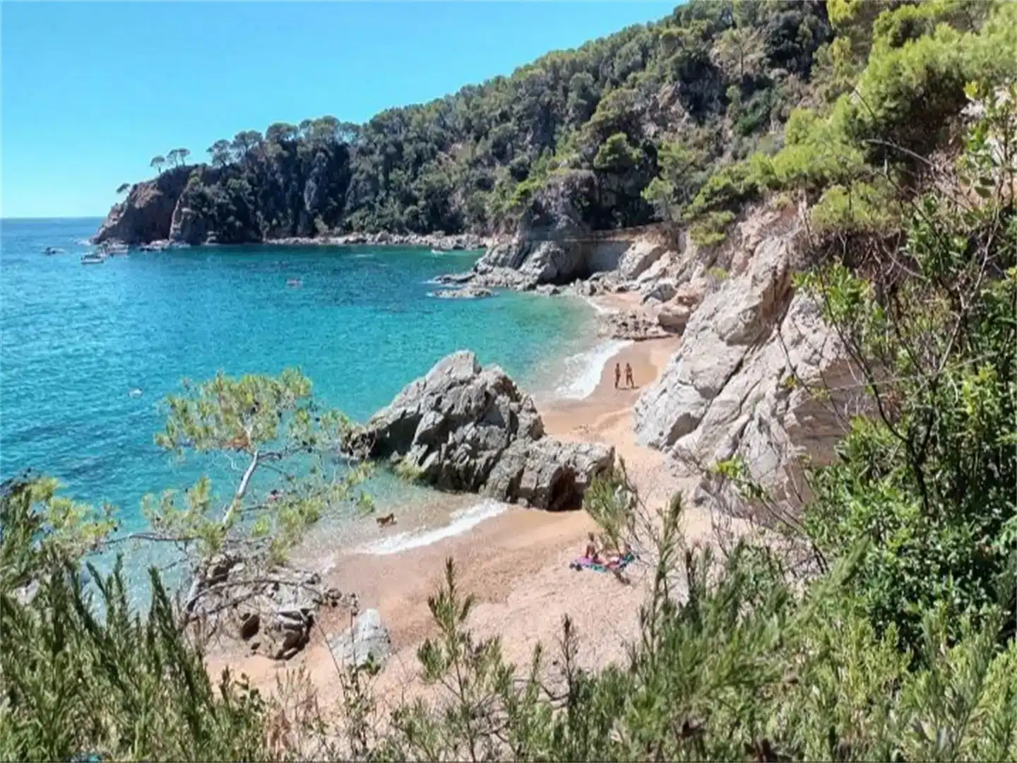 Vista exterior de Apartament en venda en Tossa de Mar amb Piscina i Balcó