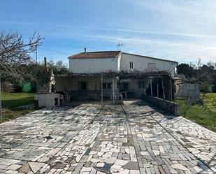 Vista exterior de Finca rústica en venda en Valdetorres de Jarama amb Jardí privat, Traster i Piscina