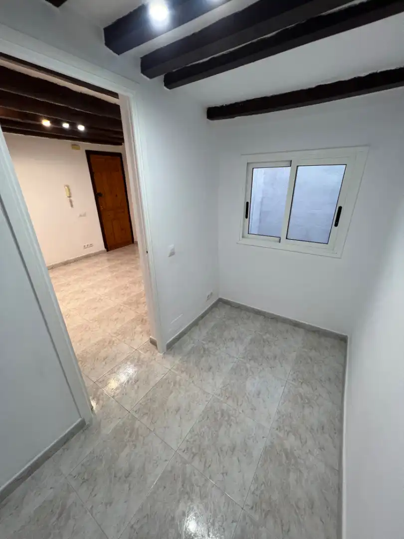 Attic for rent in Carrer de Sant Antoni, Centre