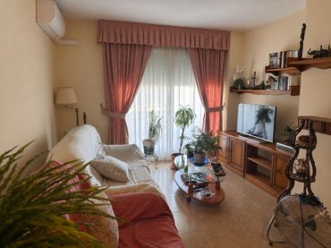 Piso con balcón en venta en Carrer Ernest Vilches Dominguez