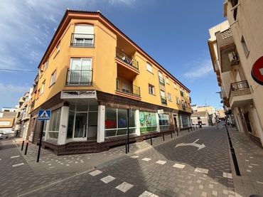 Gewerbefläche zum Verkauf in Calle Lorenzo Morales 16