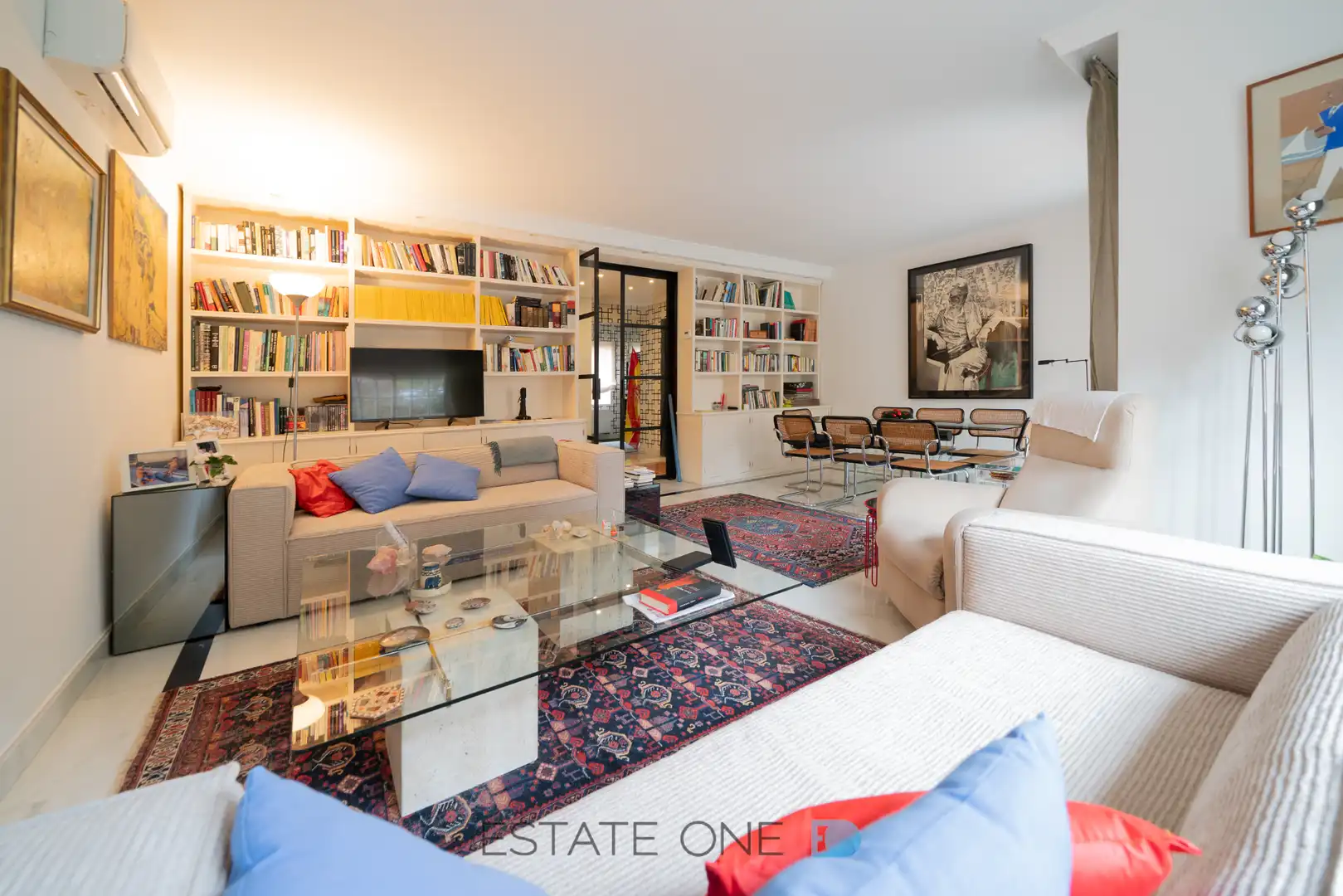 Sala de estar de Casa adosada en venta en Madrid con Aire acondicionado, Calefacción y Jardín privado