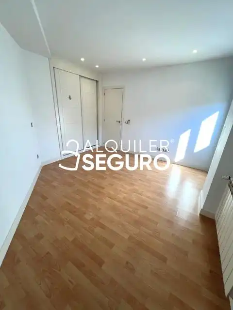 Bedroom of Flat for rent in Valdemoro  with Air Conditioner and Heating
