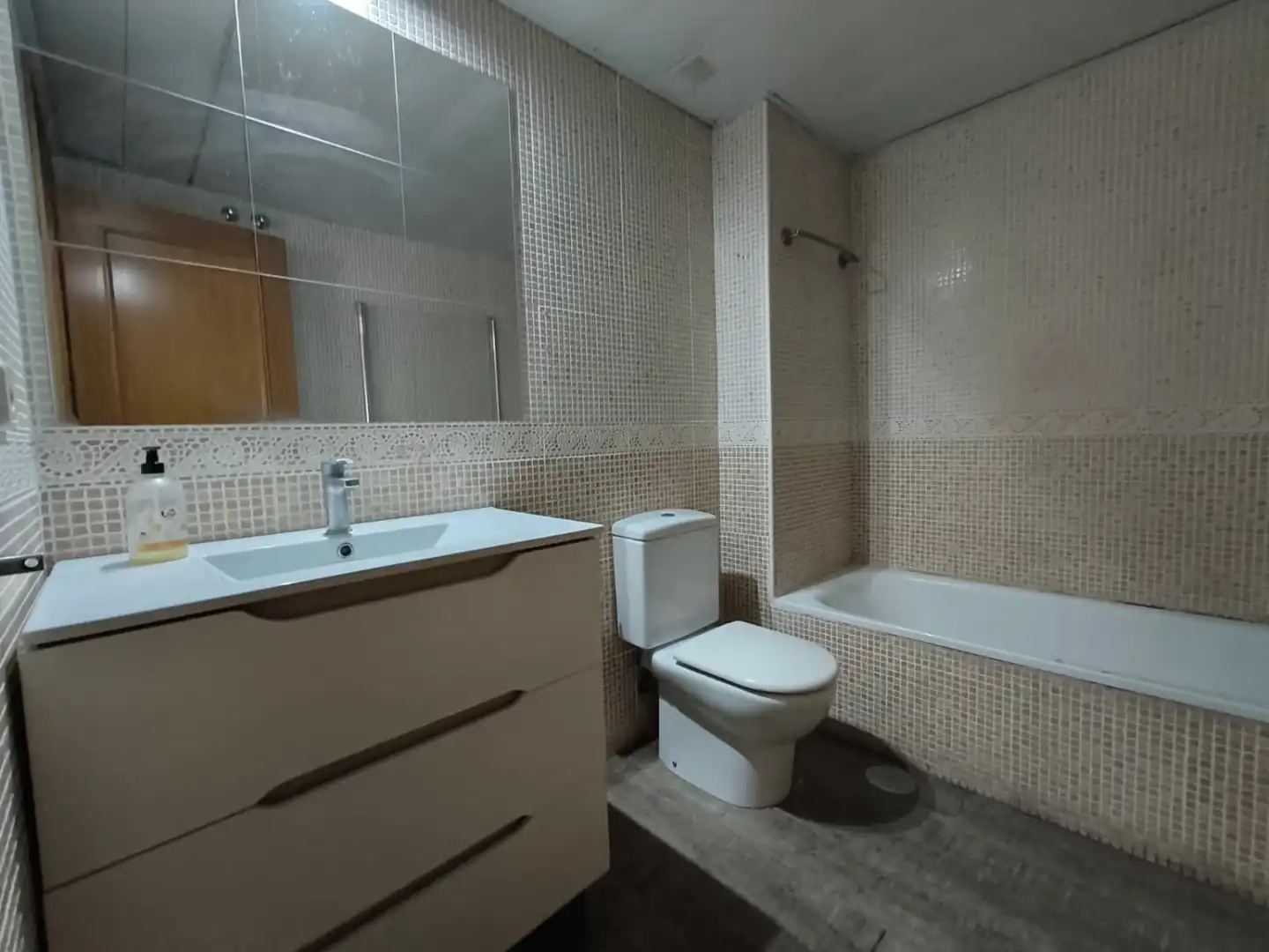 Bathroom of Flat for rent in Murcia  with Air Conditioner, Furnished and Washing machine
